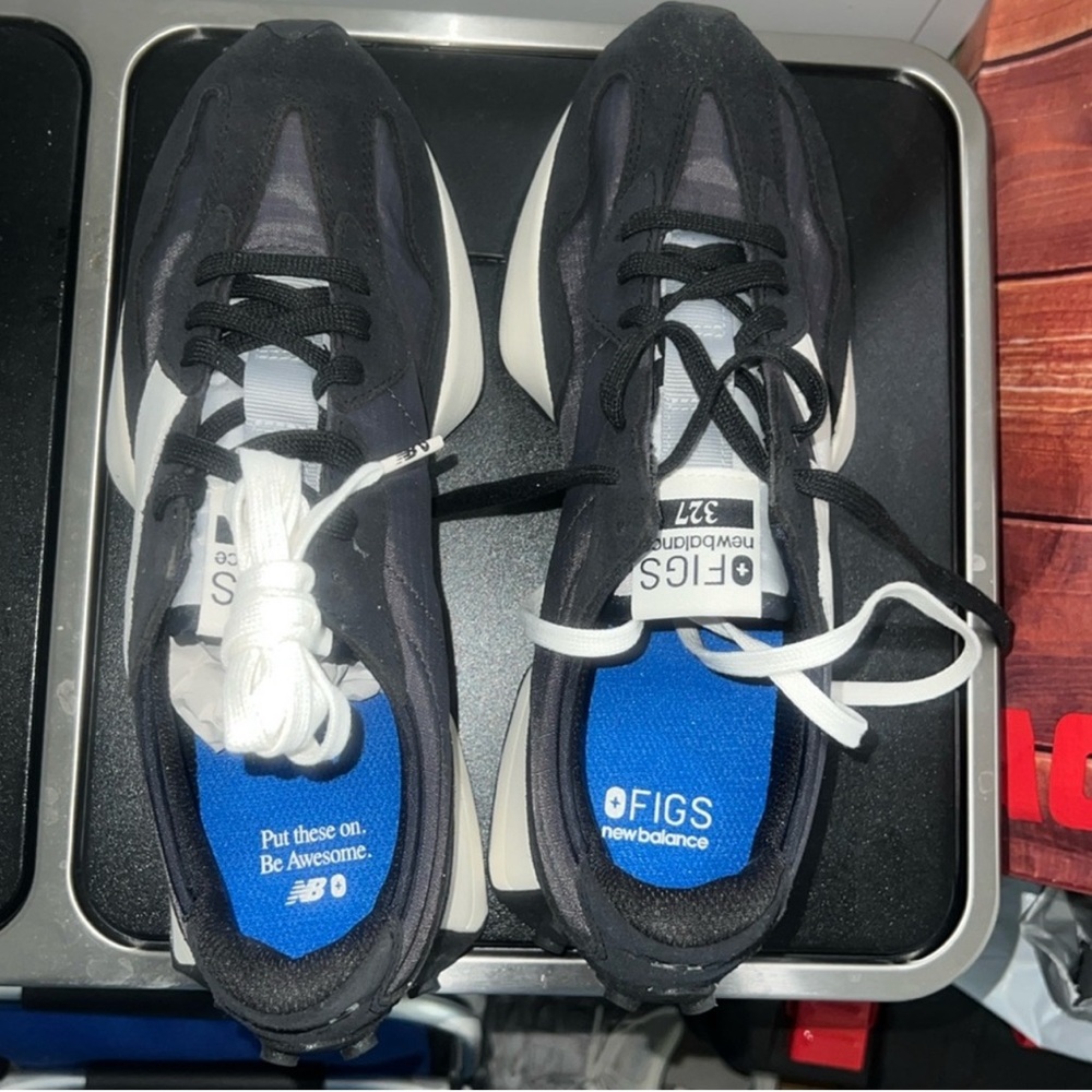 New Balance x FIGS women’s Black and Blue Athletic Shoes